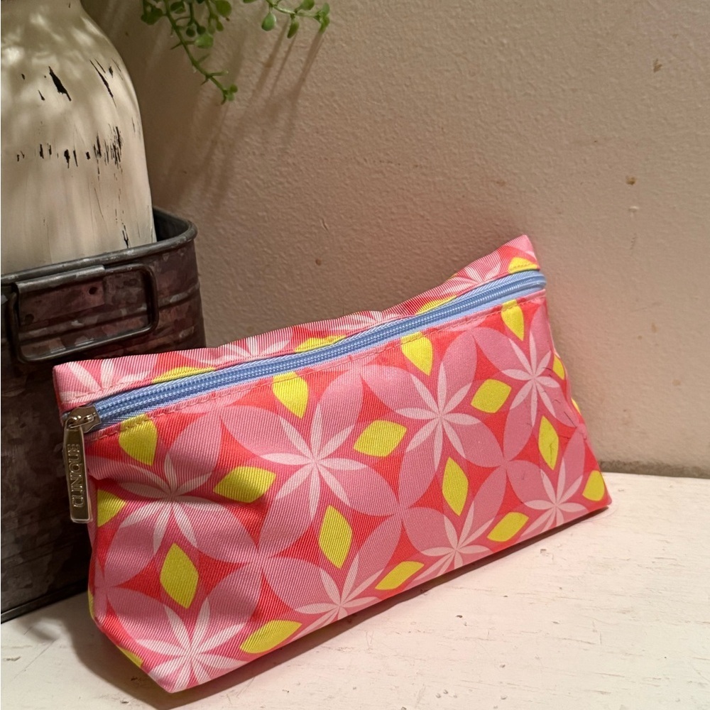 Clinique Makeup Bag Pink Flower Patterned Cosmetic Travel Mulit Bag NWOT